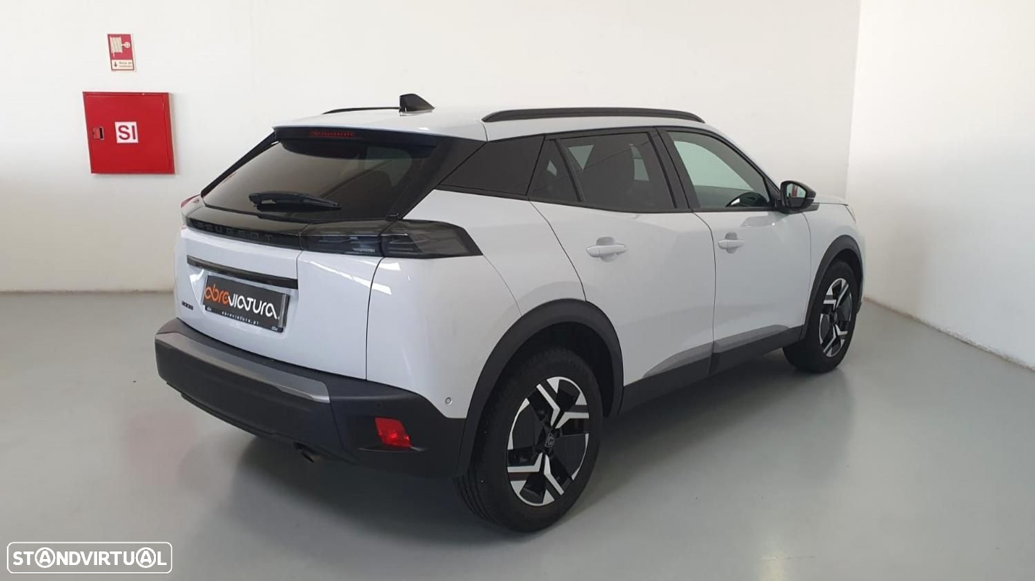 Peugeot 2008 1.2 PureTech Allure - 4