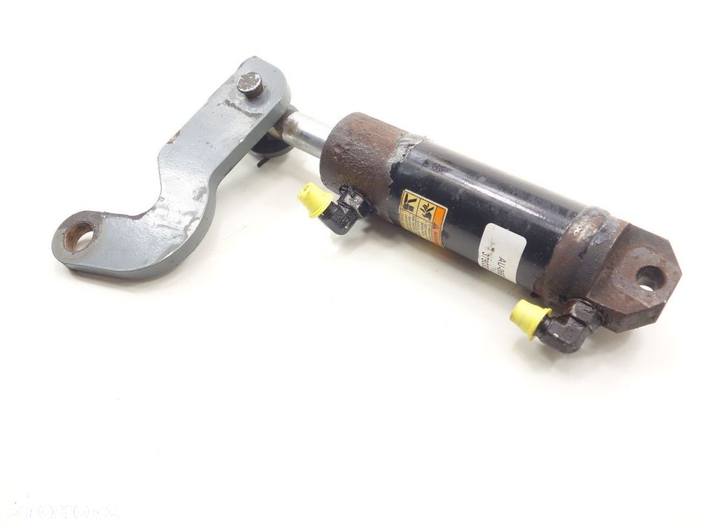 Zamiatarka Tennant M20 Siłownik Hydrauliczny  1038115 - 4