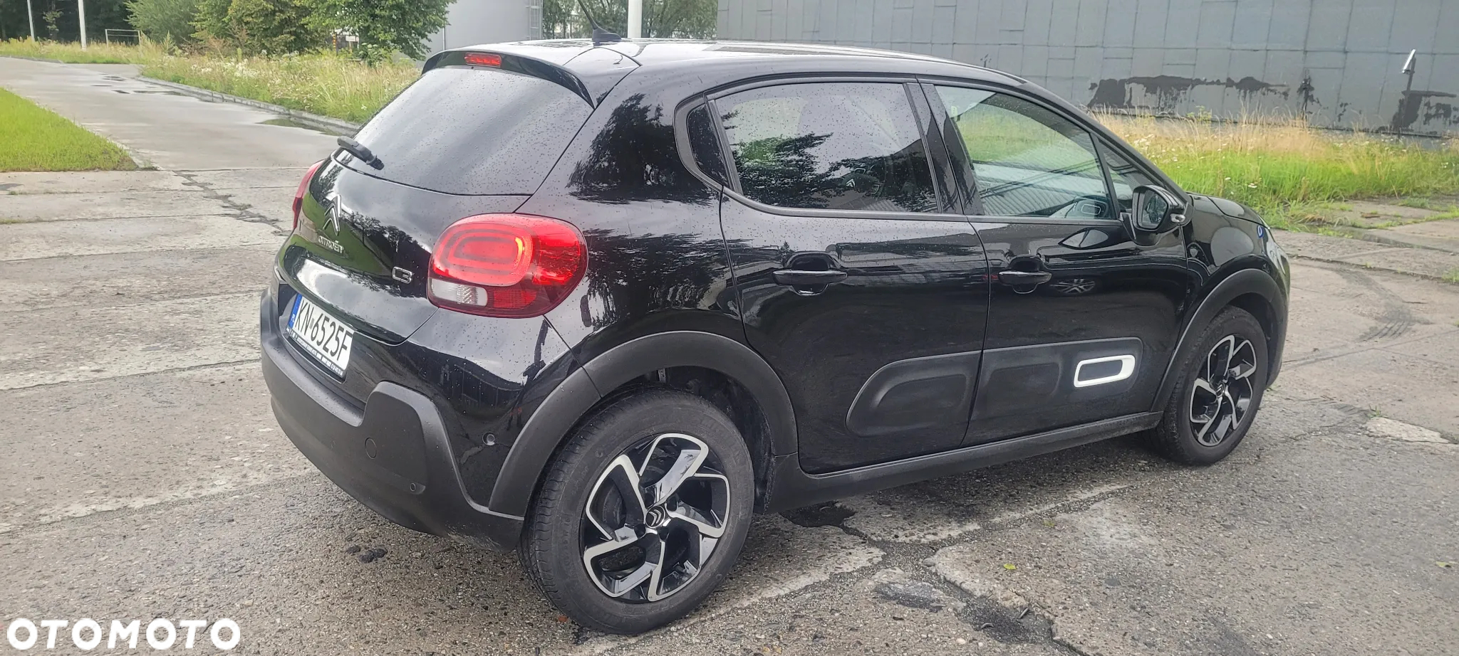 Citroën C3 1.2 PureTech Shine - 2