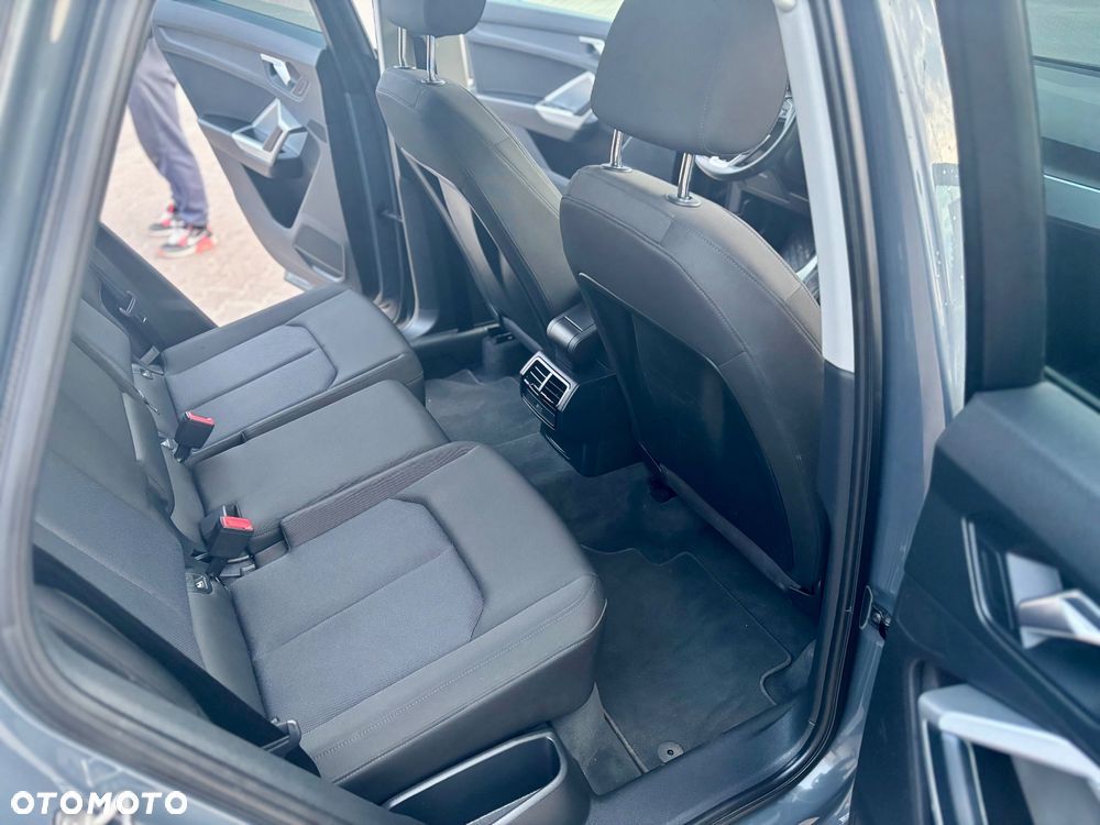 Audi Q3 2.0 TDI S tronic - 19