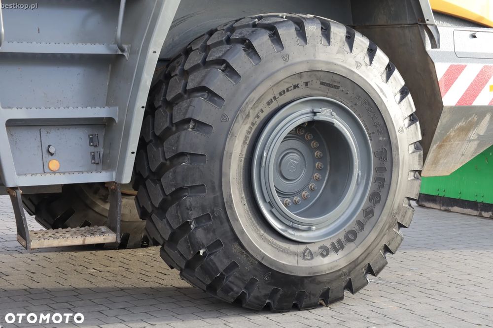 Liebherr L566 XPower - 21