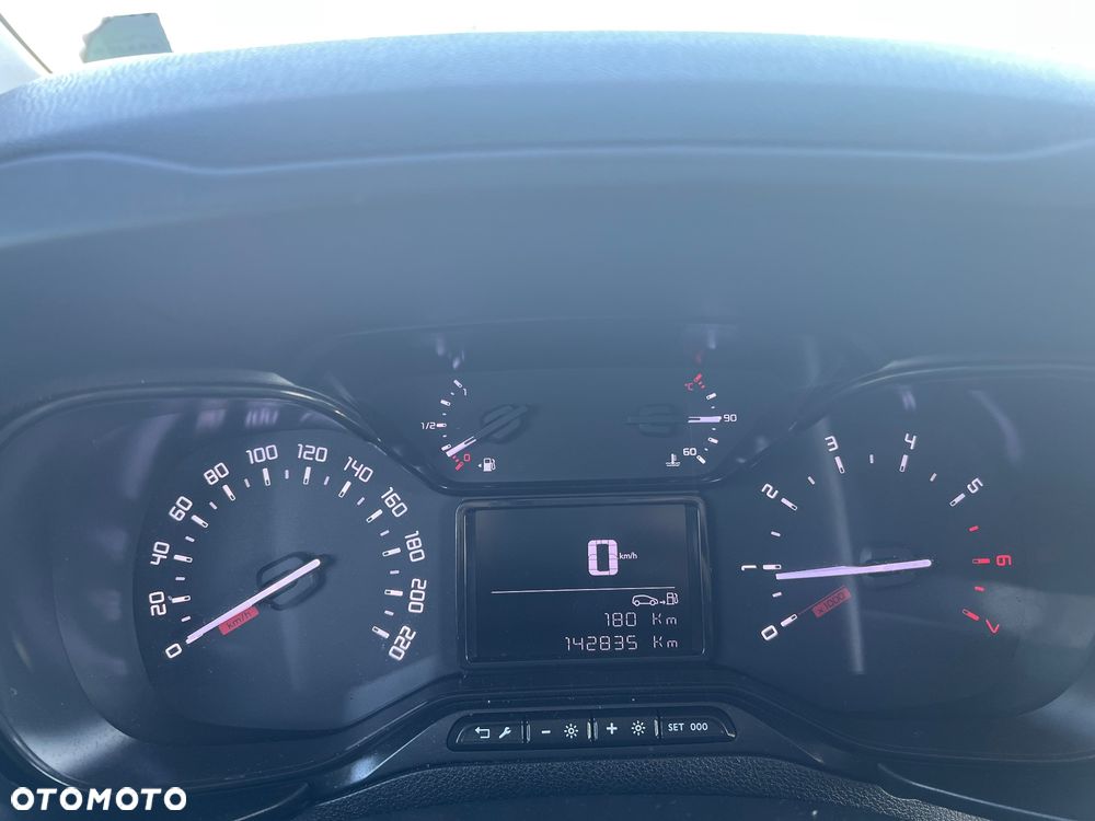 Toyota Proace city - 12