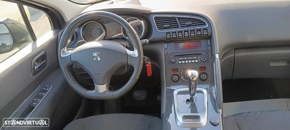 Peugeot 3008 1.6 e-HDi SE Style 2-Tronic - 6