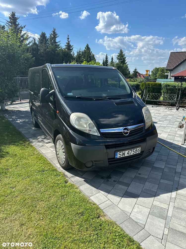 Opel Vivaro - 1
