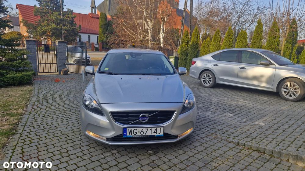 Volvo V40 D2 Momentum - 3