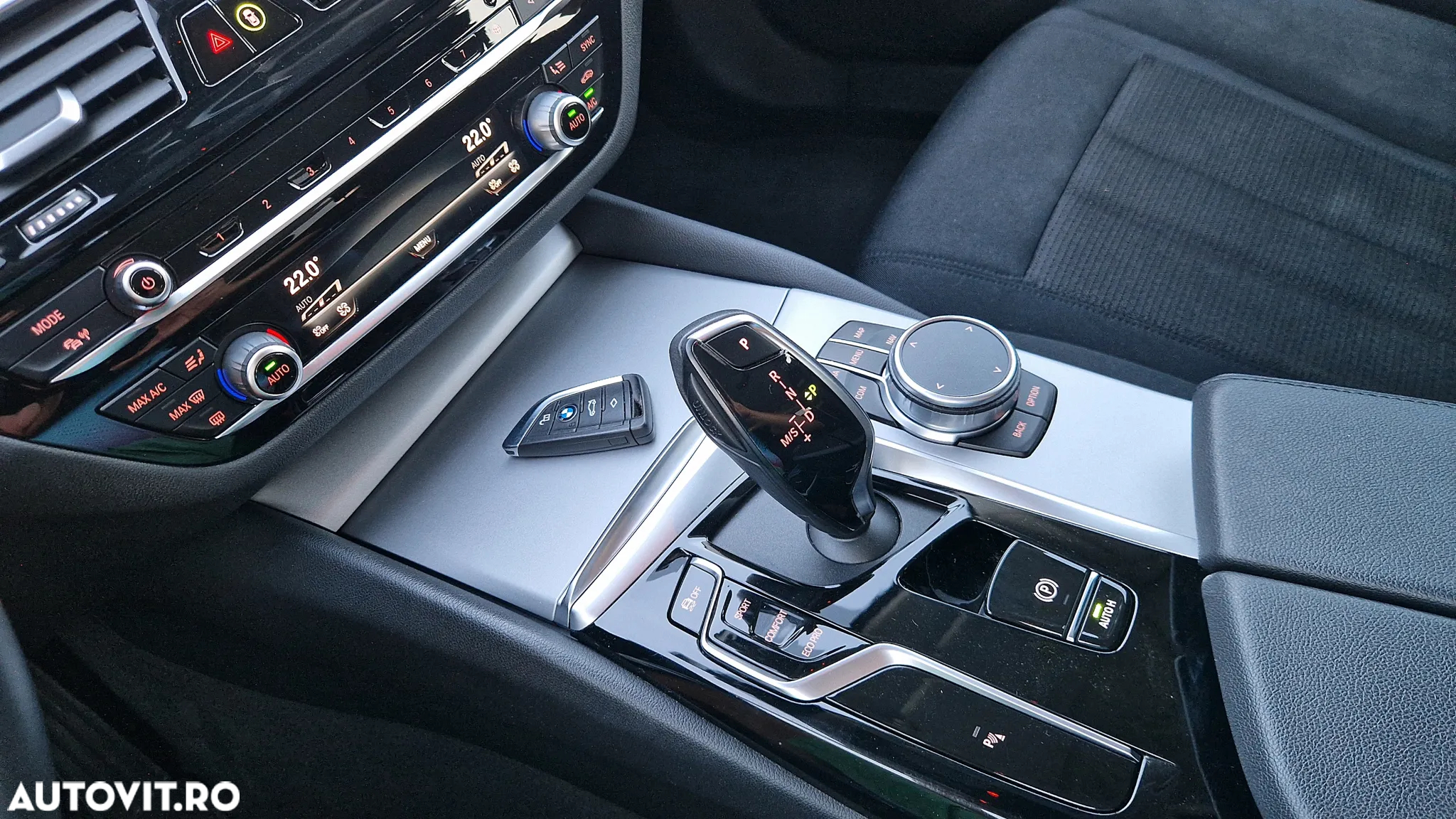 BMW Seria 5 520d Touring Aut. Luxury Line - 12