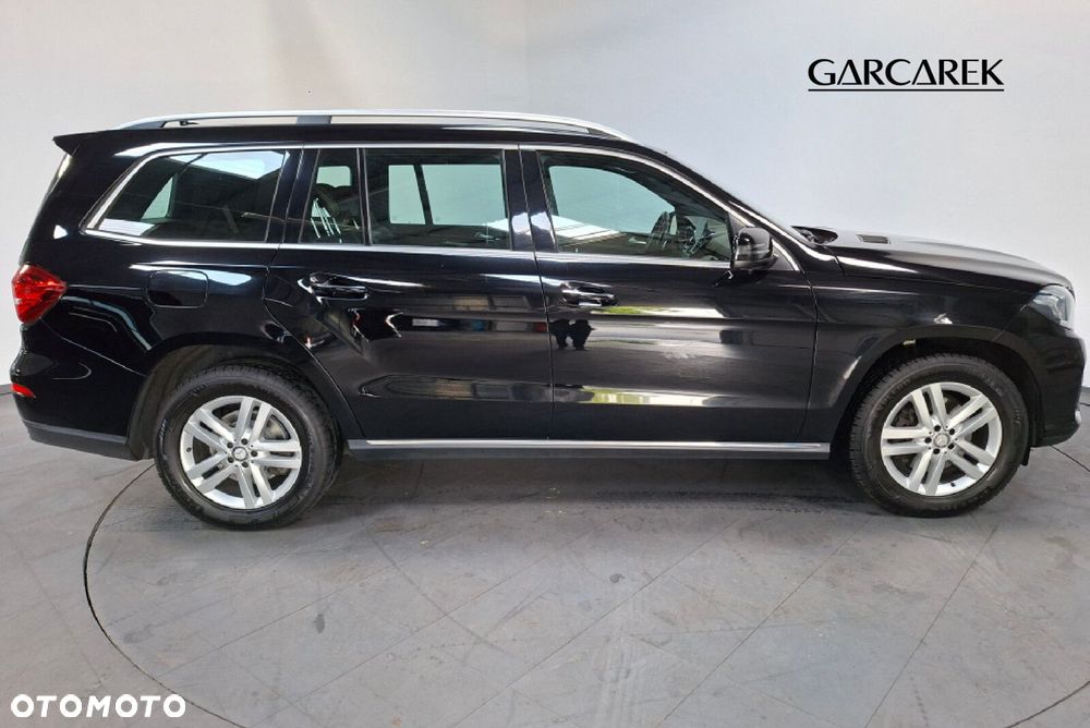 Mercedes-Benz GLS - 9