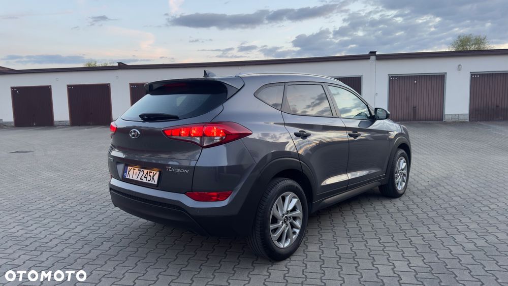 Hyundai Tucson 1.7 CRDI BlueDrive Comfort 2WD - 13
