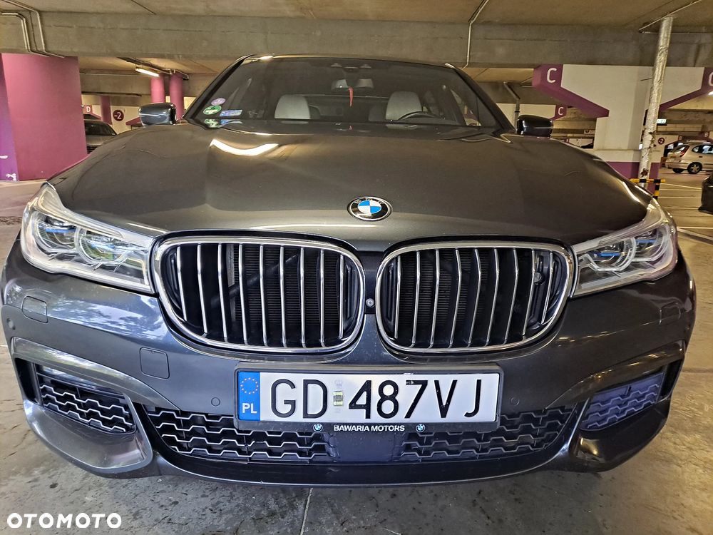 BMW Seria 7 750Li xDrive - 8
