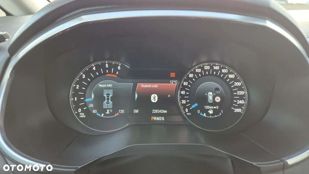 Ford S-Max ver-2-0-tdci-4wd-titanium-powershift - 18