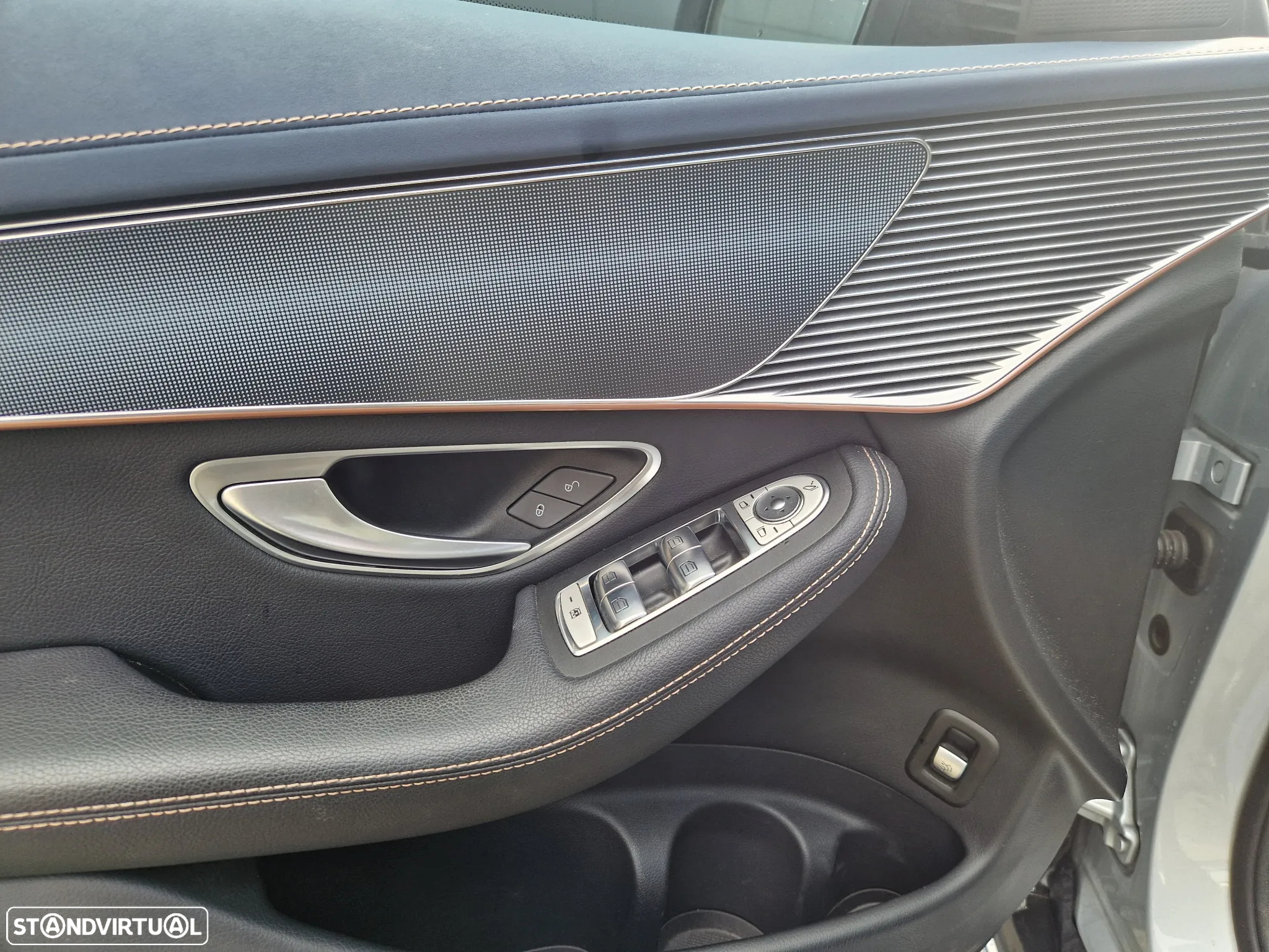 Mercedes-Benz EQC 400 4Matic - 9