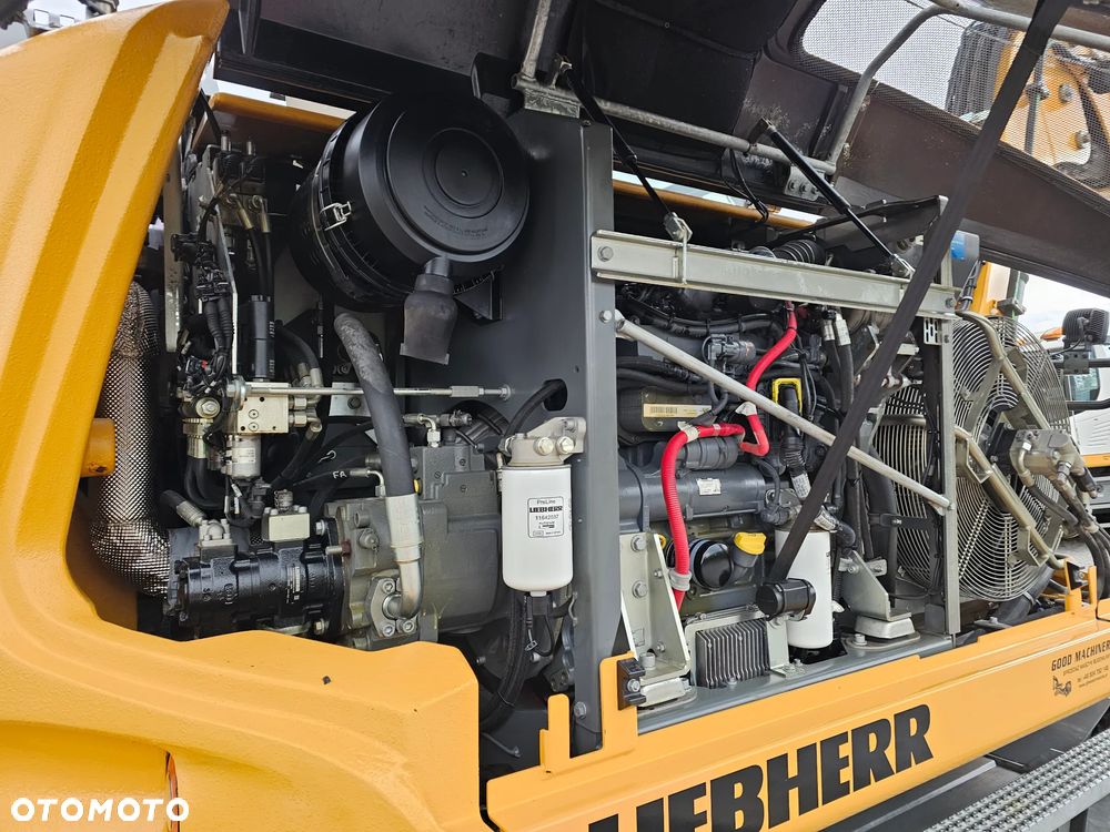 Liebherr A 912 Compact - 16