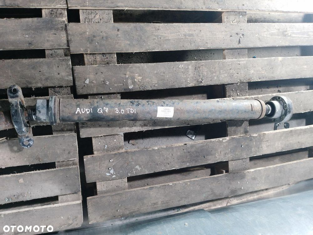WAŁ NAPĘDOWY TYŁ AUDI Q7 (2005-2015)  7L8521102L 3.0 TDI - 2