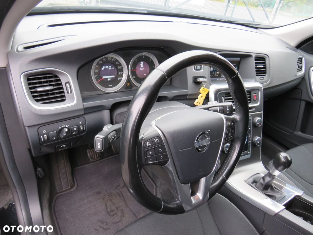 Volvo V60 DRIVe - 21