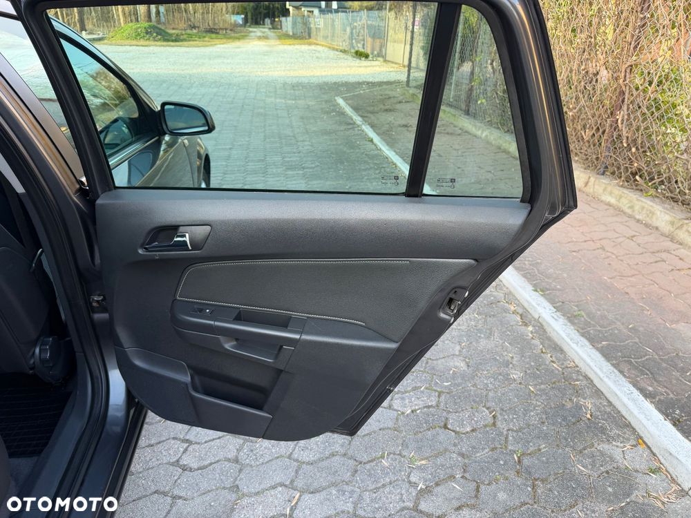 Opel Astra 1.6 Selection - 21