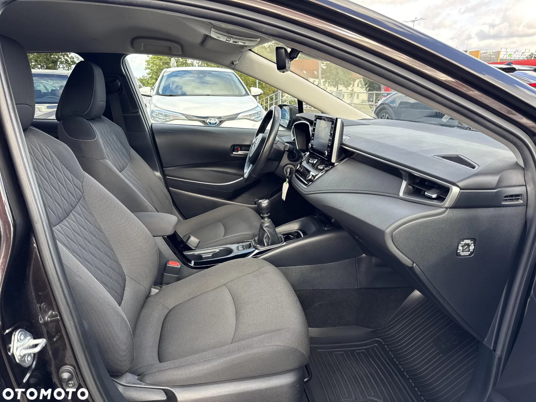 Toyota Corolla 1.6 Comfort - 13
