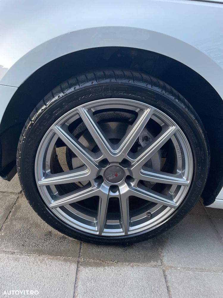 Audi A4 2.0 TDI S tronic - 17