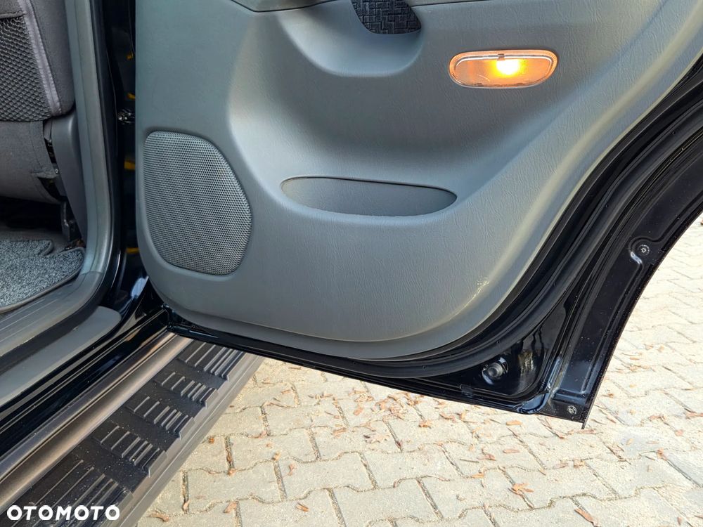 Toyota Land Cruiser - 26