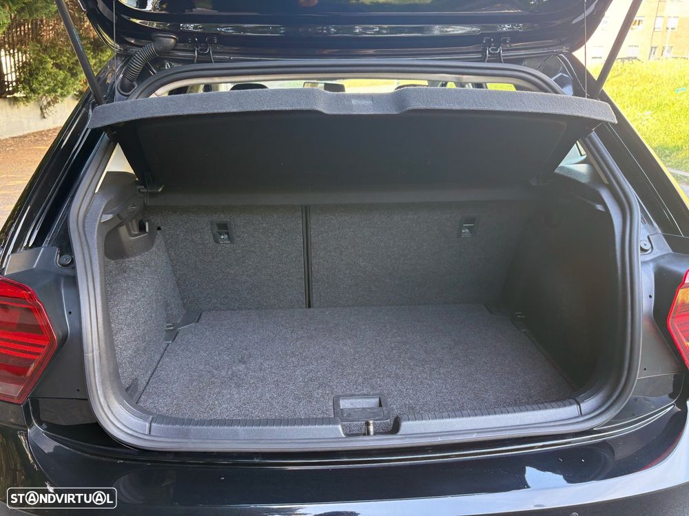 VW Polo 1.0 Confortline - 32