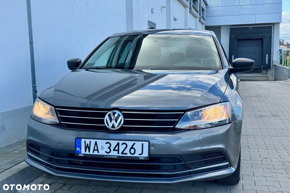 Volkswagen Jetta 2.0 Base - 18