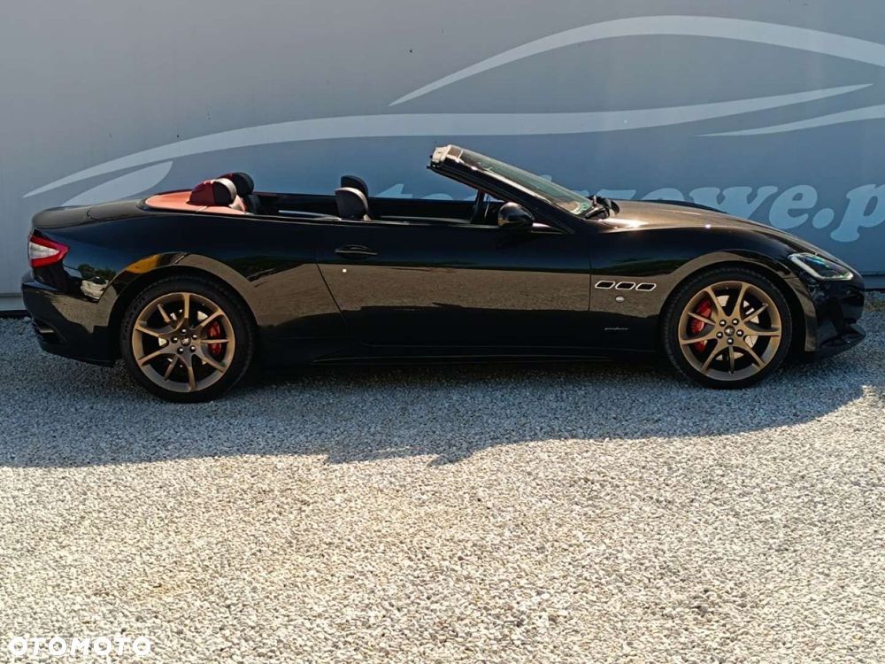 Maserati GranCabrio - 13