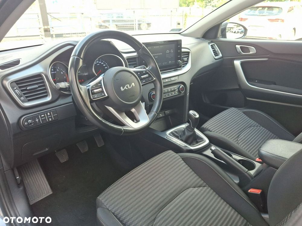 Kia Ceed 1.5 T-GDI M - 9