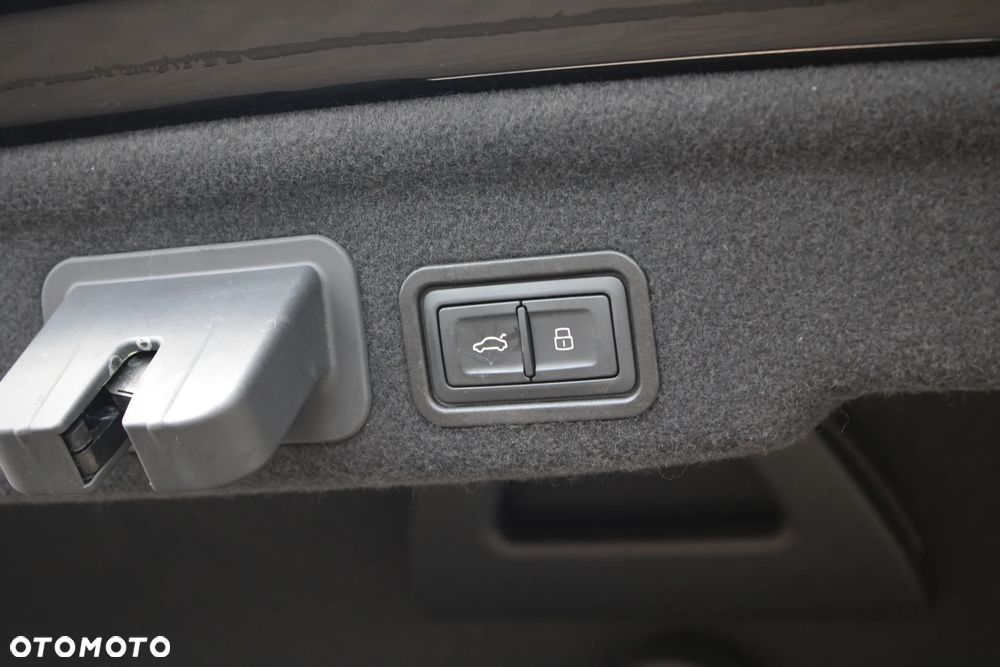Audi A8 4.0 TFSI cylinder on demand quattro tiptronic - 28