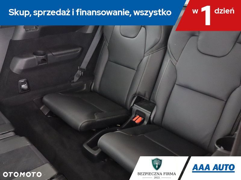 Volvo XC 90 - 18