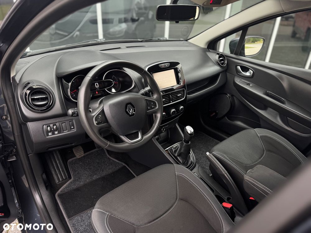 Renault Clio - 9