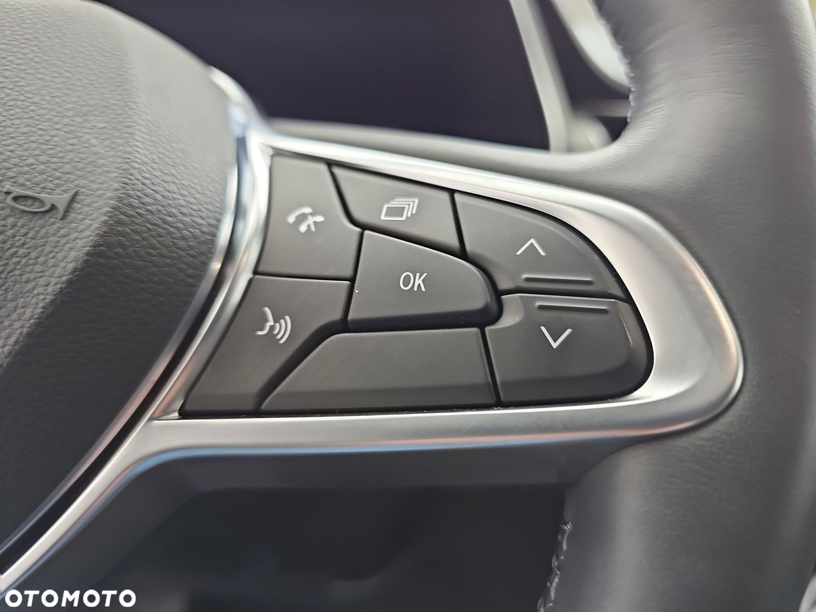 Renault Arkana 1.6 E-TECH Techno MMT - 13