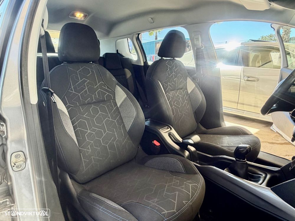 Peugeot 2008 1.2 PureTech Style - 11