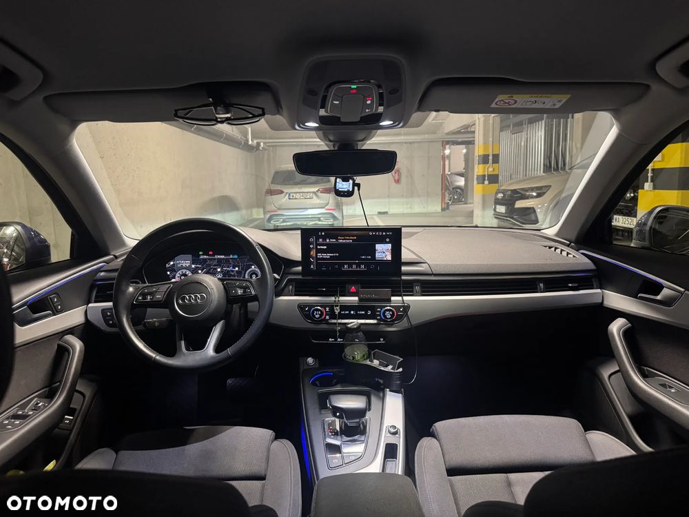 Audi A4 Limousine - 5