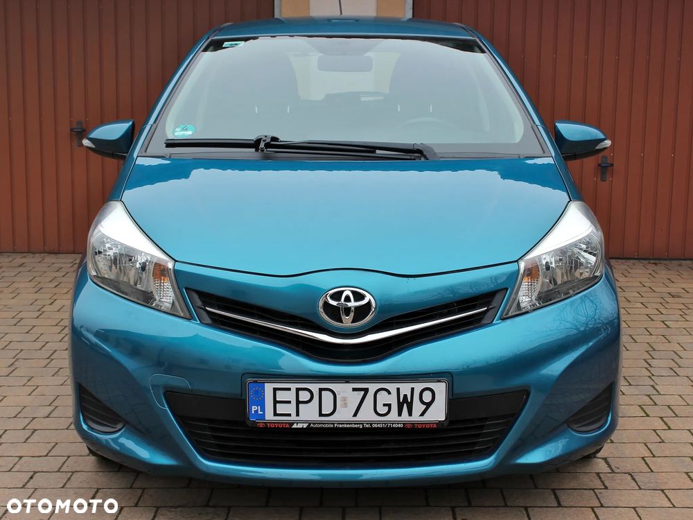 Toyota Yaris 1.33 Premium - 2