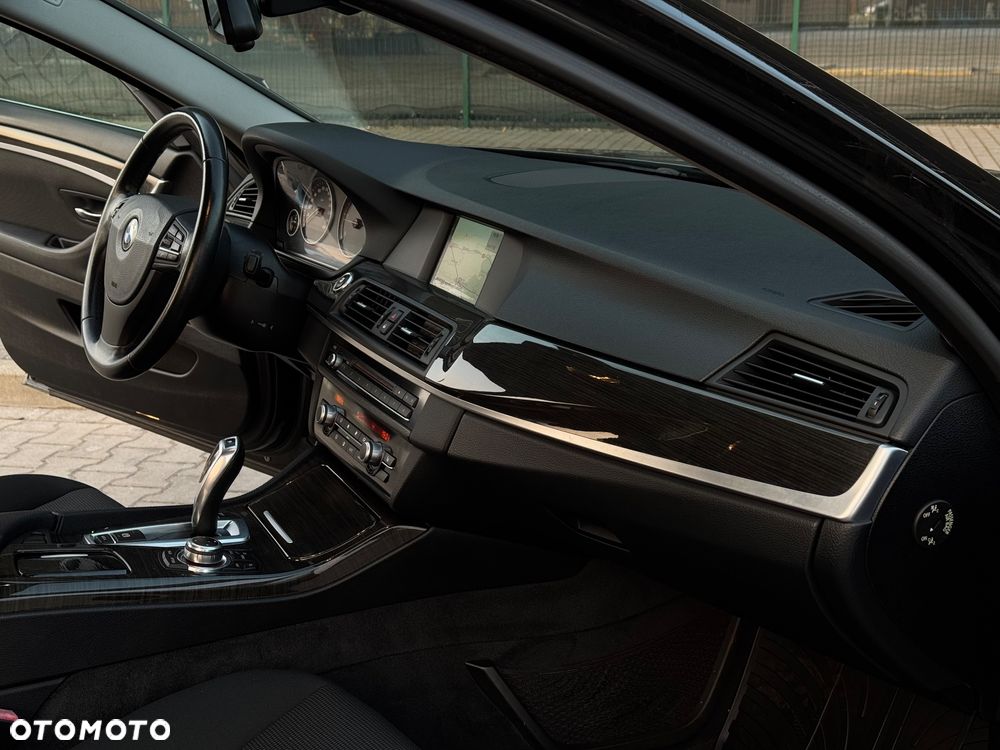 BMW Seria 5 520d - 9