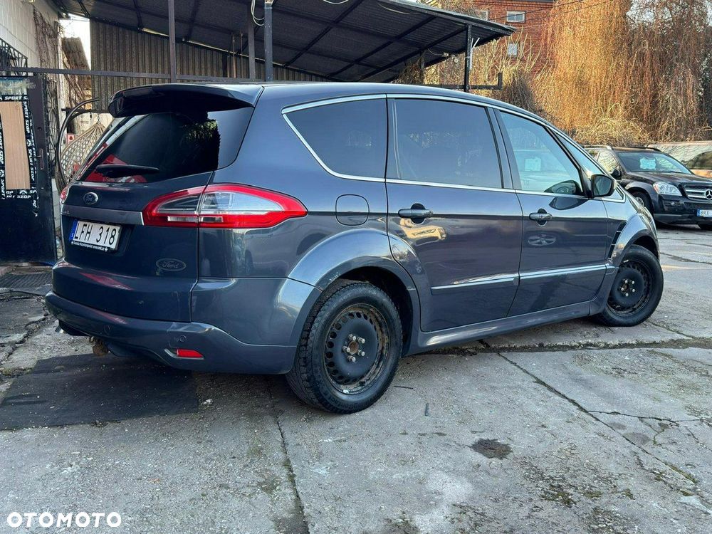Ford S-Max - 8