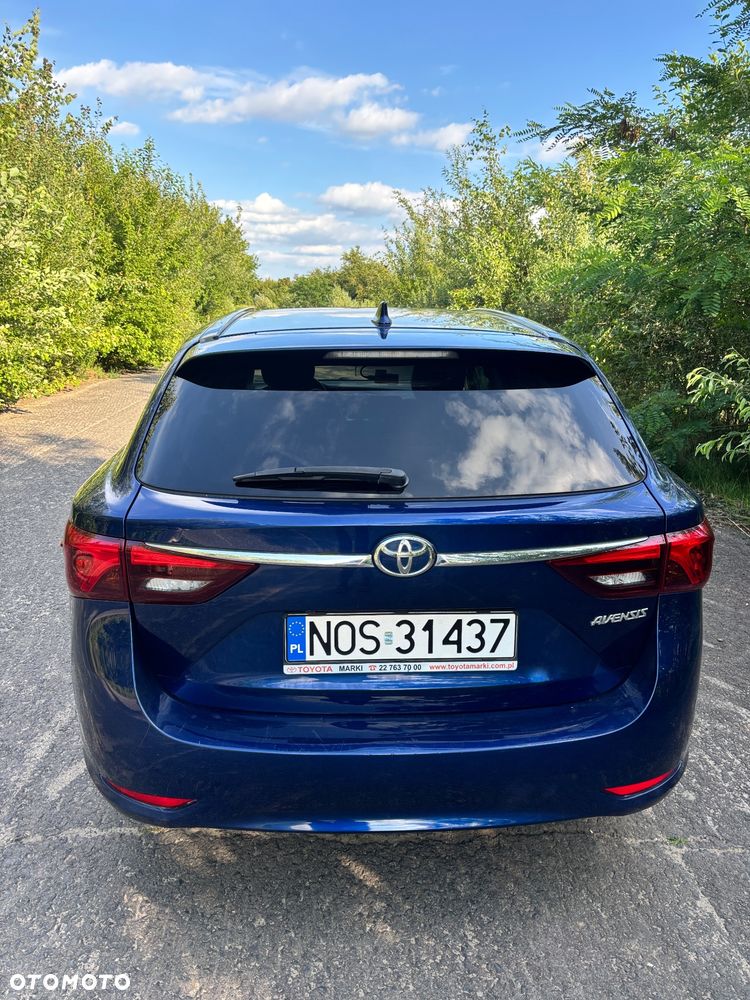 Toyota Avensis 1.8 Selection MS - 6