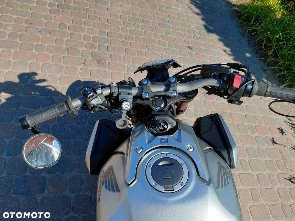 Honda CB - 9