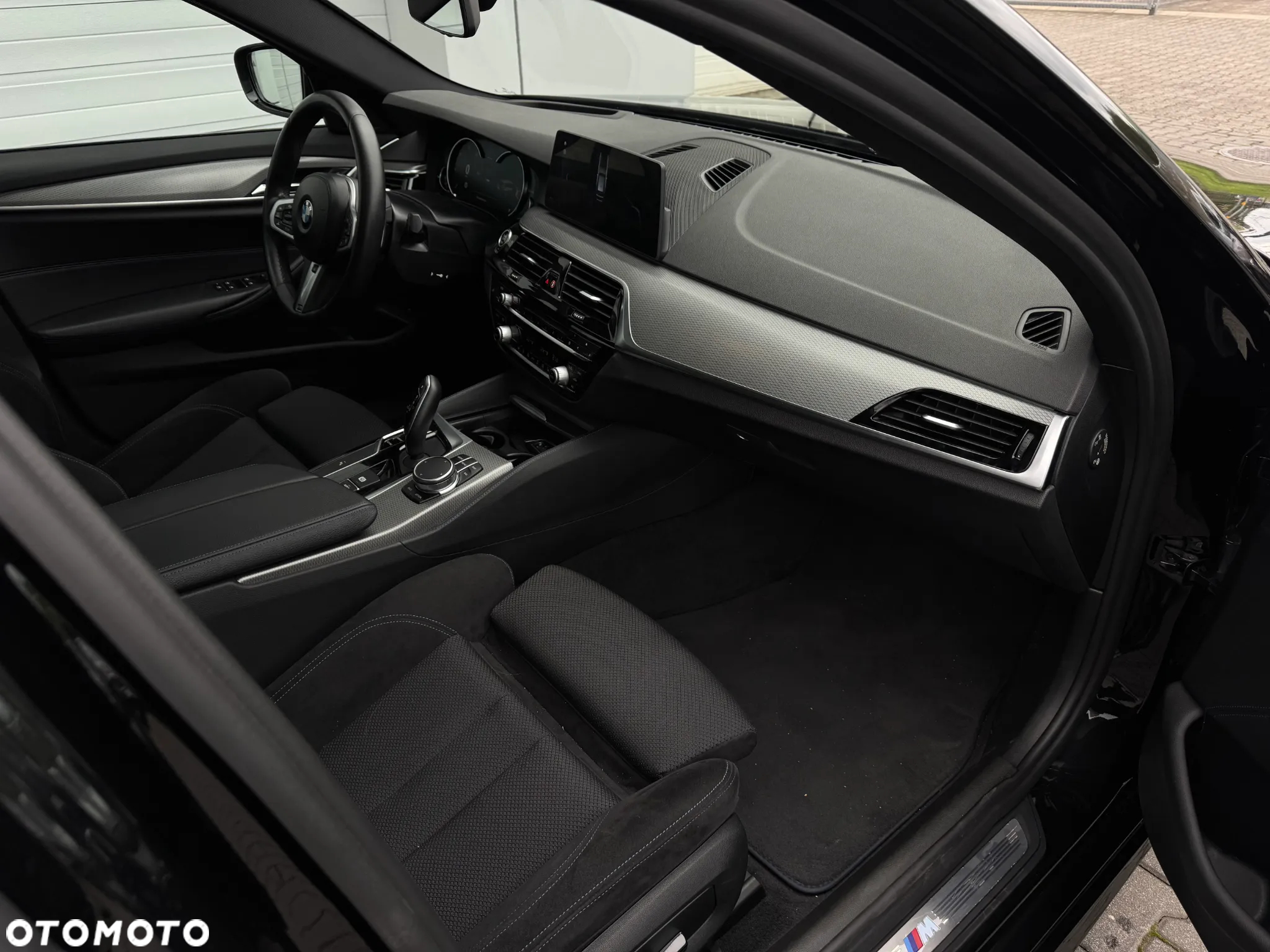 BMW Seria 5 530i xDrive M Sport sport - 9