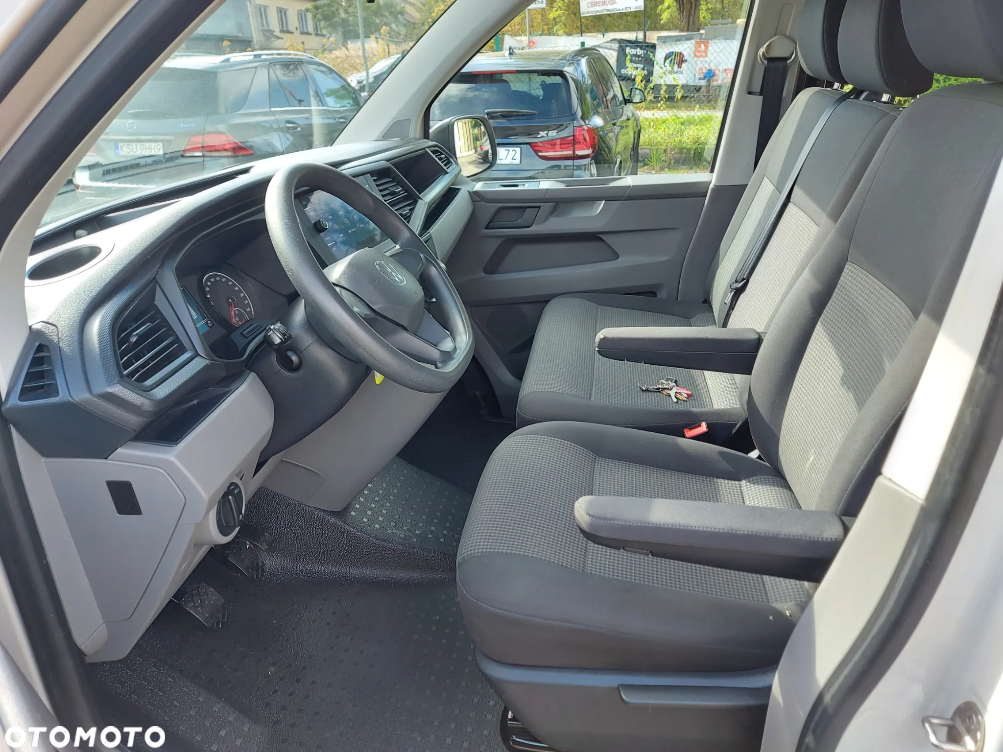 Volkswagen Caravelle 6.1 2.0 TDI L1 Comfortline - 2