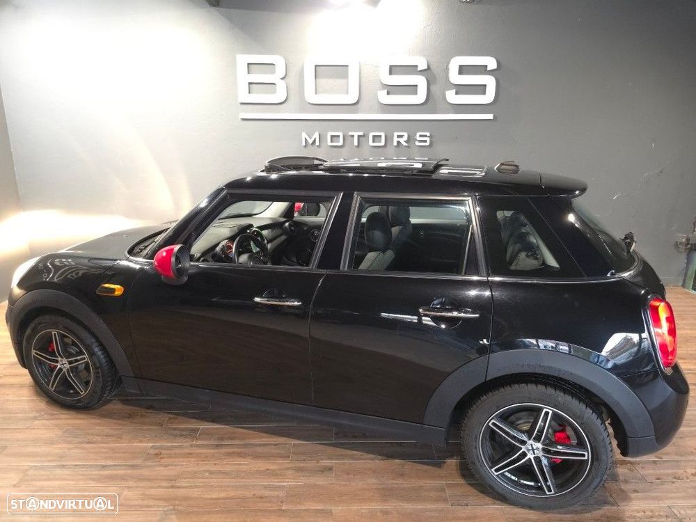 MINI 5 Portas Cooper D - 17