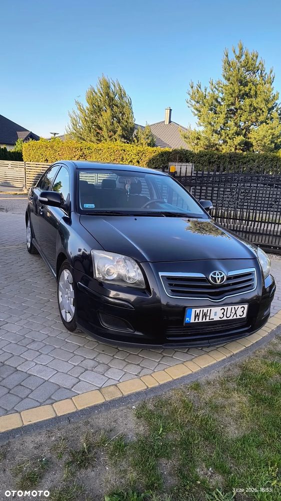 Toyota Avensis 1.8 VVT-i Sol Premium - 11