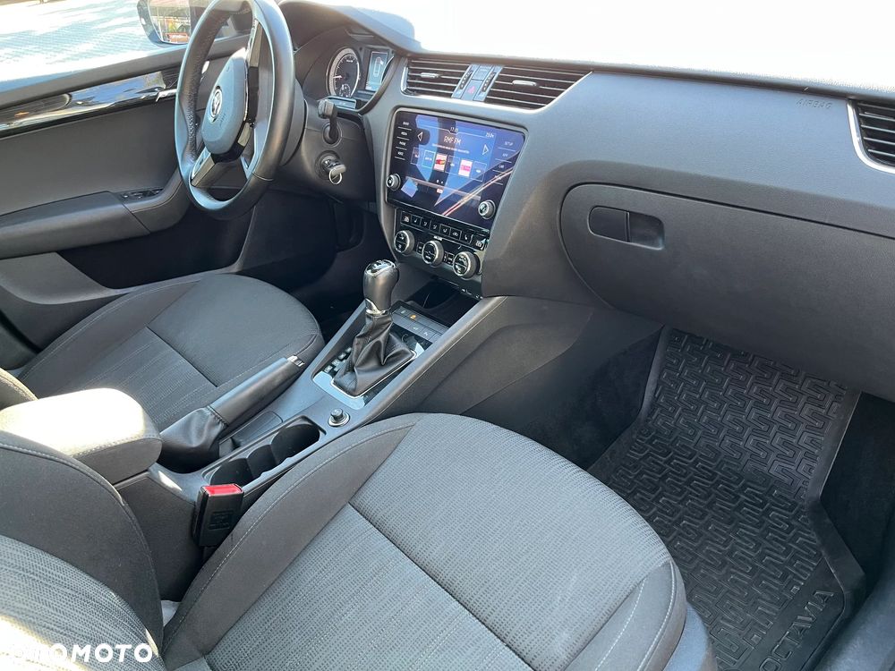 Skoda Octavia 2.0 TDI Style DSG - 18