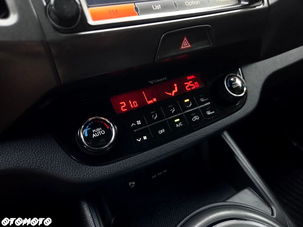 Kia Venga 1.6 CRDi XL - 8