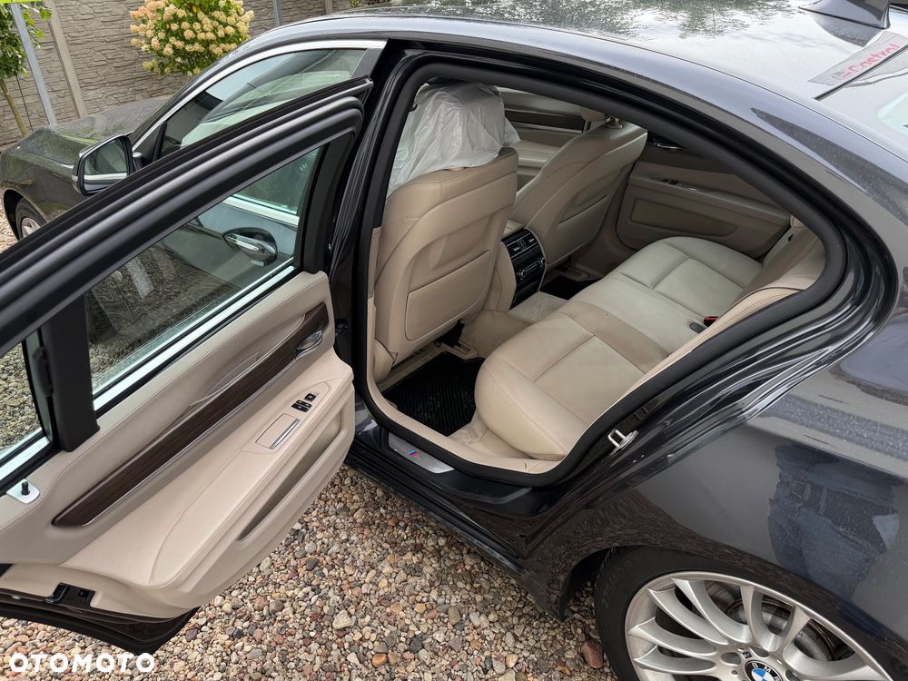 BMW Seria 7 730d xDrive - 16