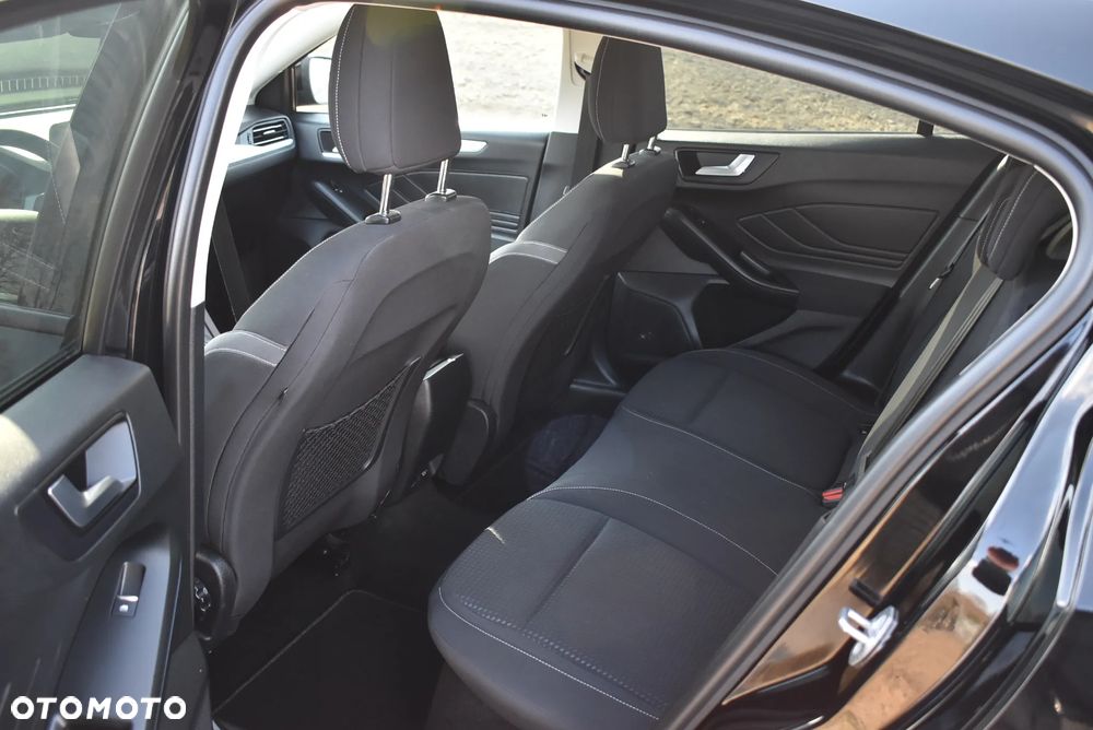 Ford Focus - 28