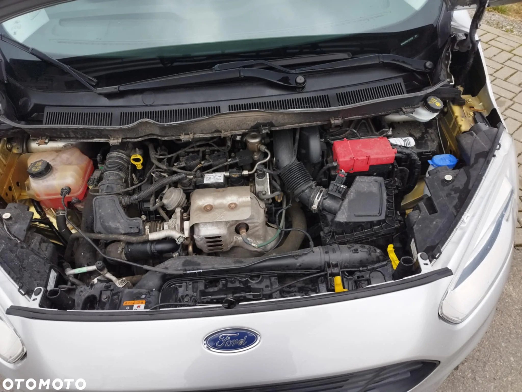 Ford Tourneo Courier 1.0 EcoBoost Titanium - 12