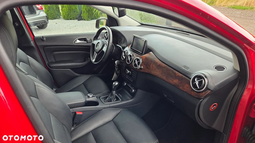 Mercedes-Benz Klasa B 200 (BlueEFFICIENCY) - 31