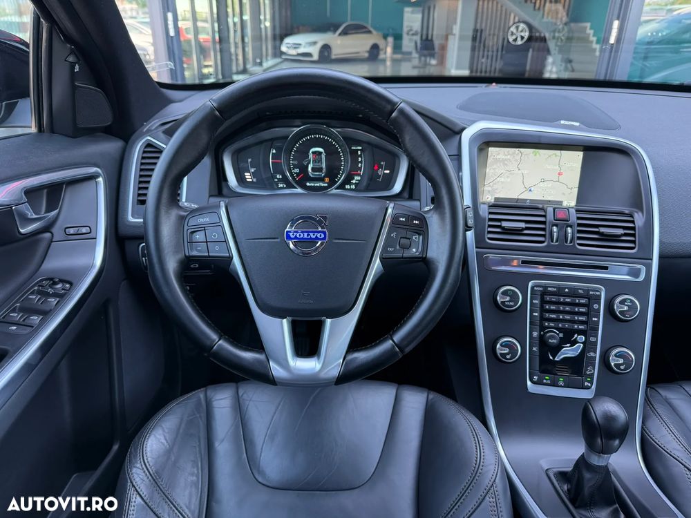 Volvo XC 60 D5 AWD Summum - 7