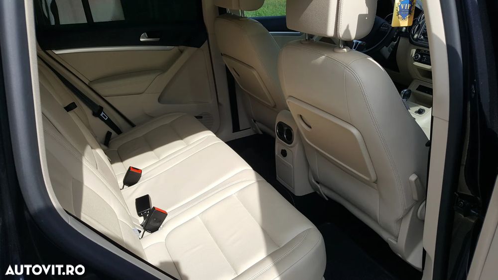 Volkswagen Tiguan 2.0 TDI 4Motion DSG BMT Track & Style - 6