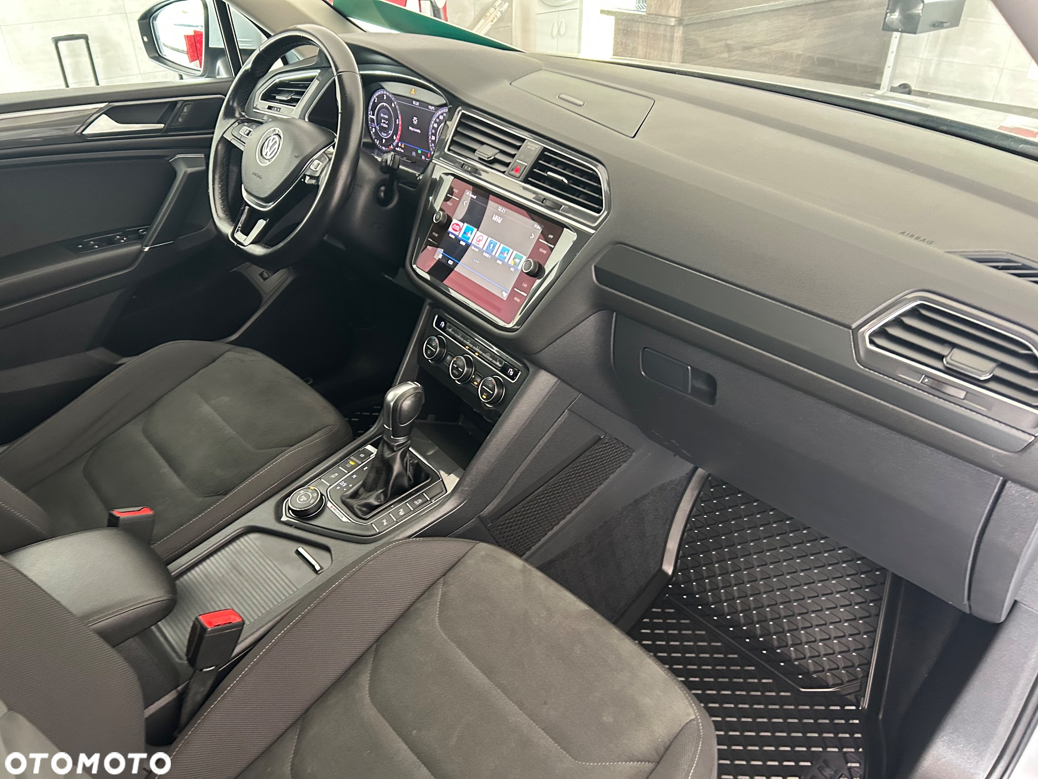Volkswagen Tiguan 2.0 TDI 4Mot R-Line Plus DSG - 33